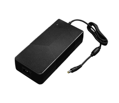 PRO POWER ADAPTER - Black